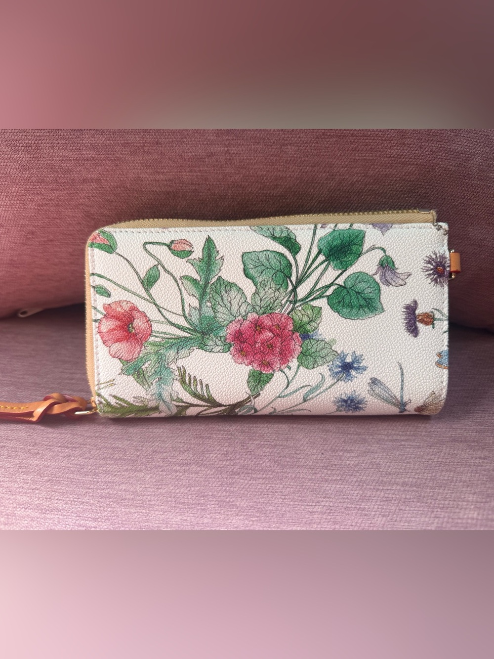Dooney & Bourke White Floral Zip Wallet with Gold Plaque - Picture 2 of 3